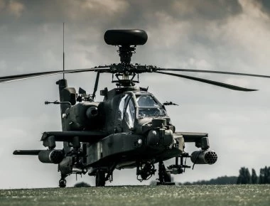 Βίντεο: Το επιθετικό ελικόπτερο Boeing AH-64 Apache